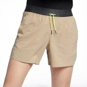 Nike Men's NK TCH PCK FLX STRIDE 5IN 
Tan Black Athletic Shorts with Liner XL